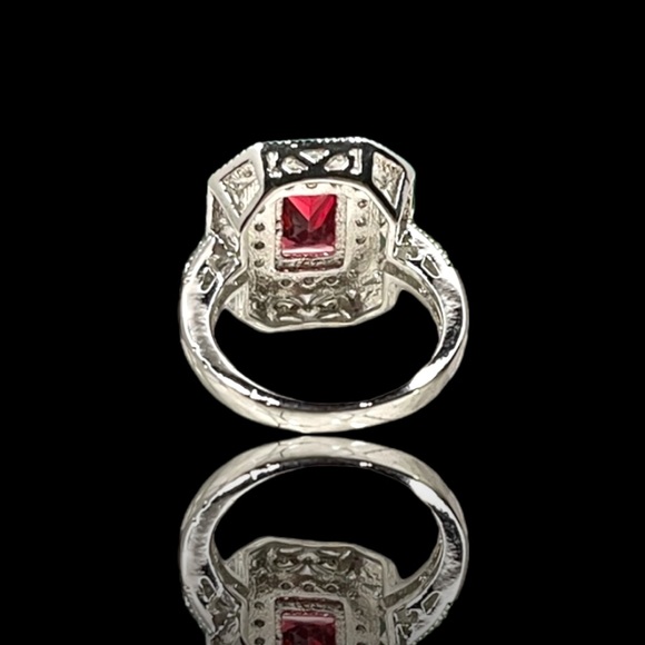 ⬇️💲Stunning .925 Silver Mixed Metal Ruby Red & Rhinestone Ring♥️⭐️💍 - Picture 4 of 6